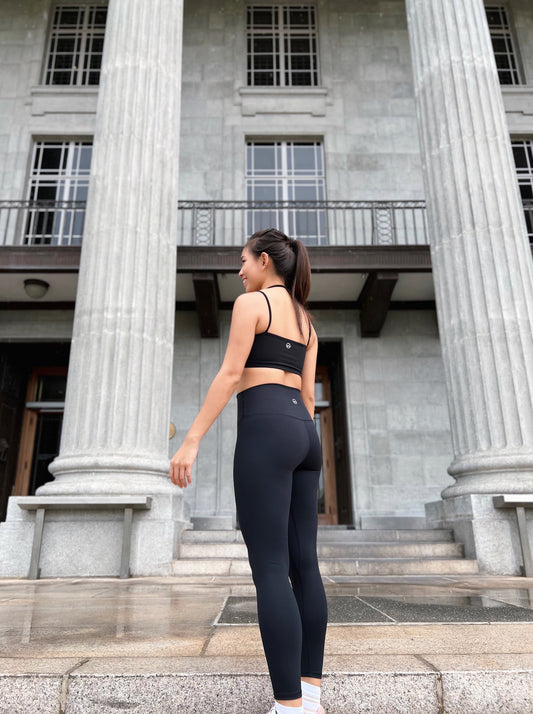 Breathe High-Waisted Leggings in Black